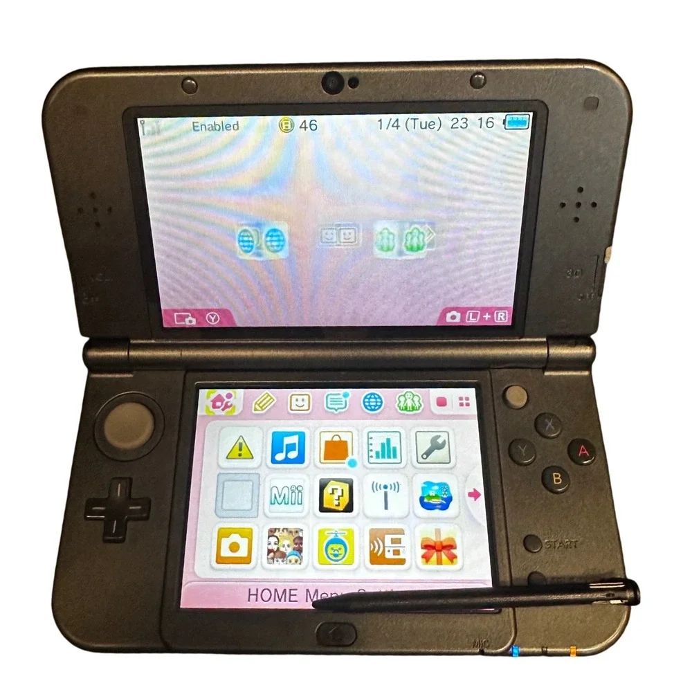 Nintendo processing gaming handheld